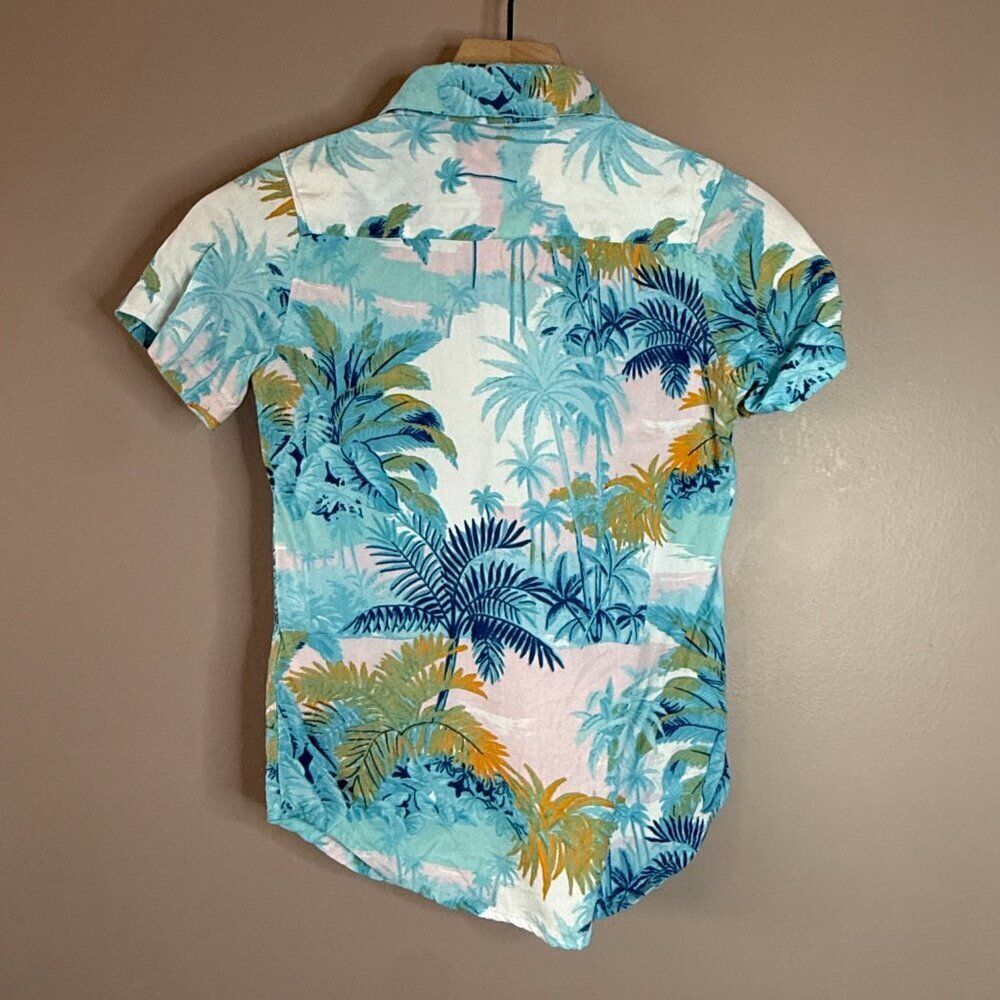 Youth Boy's 8 Tommy Bahama Woven Button-Down Shirt - Picture 3 of 6